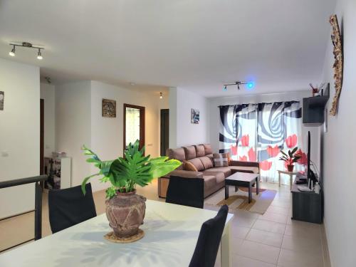 Triplex 8 ISLAS CALETA DE FUSTE