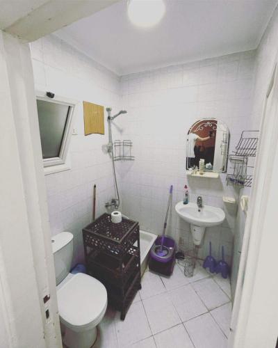 A bathroom at Dream land