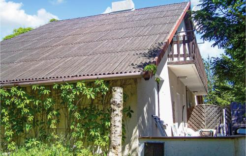 Το κτήριο όπου στεγάζεται  η παραθεριστική κατοικία