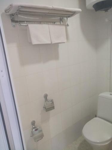 Un baño de Sakura Inn