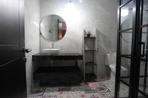 Ванная комната в Vila Rema a beautiful 4 bedroom villa in dago with private pool