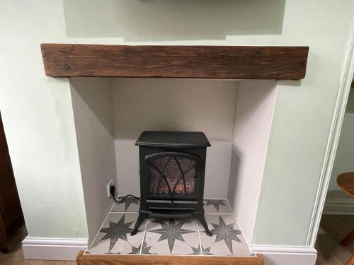 Glass Workers Cottage – Photos 3