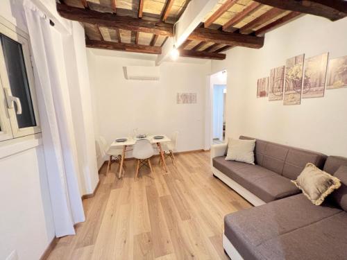 New Opening! Marvelous Apt with Pantheon View
