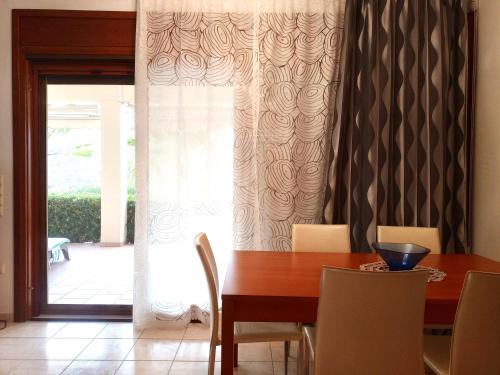 Φωτογραφία από το άλμπουμ του Tholos Bay Suites στο Καβούσι