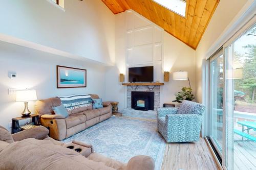 Sunrise Estate – Photos 3