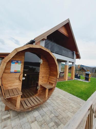 Dom Słońce PRYWATNE JACUZZI ELEKTRYCZNE W CENIE, Jezioro Solińskie, Dom na Wzgórzu SŁOŃCE, rowery, sauna