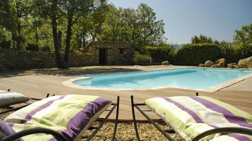 Villa de 4 chambres avec piscine privee jardin amenage et wifi a CaseneuveB