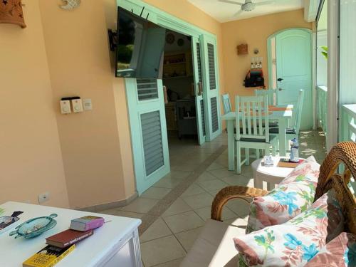 Χώρος καθιστικού στο Excelente apartamento en Las Terrenas, Playa Punta Popi.