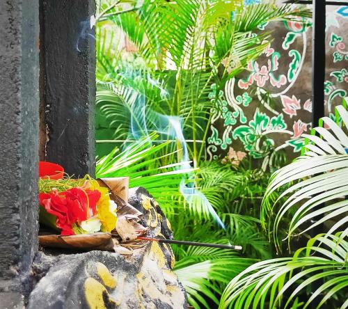 Gambar di galeri bagi Rumah TONTON, Charming cottage in a pop-art atmosphere di Kubutambahan
