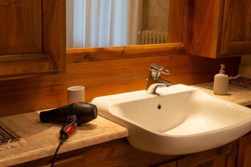 Bilik mandi di Villa Mara - Aosta - 200 mq - WiFi - Jacuzzi - Parcheggio - Giardino