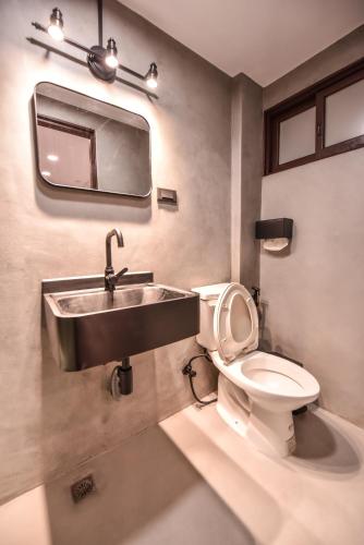Ένα μπάνιο στο Eryang Homestay