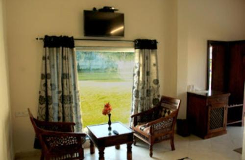ROYAL OCEAN RESORT – Photos 2