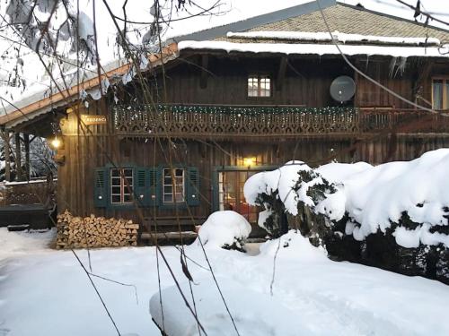 Chalet Credence Morzine Outdoor Hot Tub Sleeps 19
