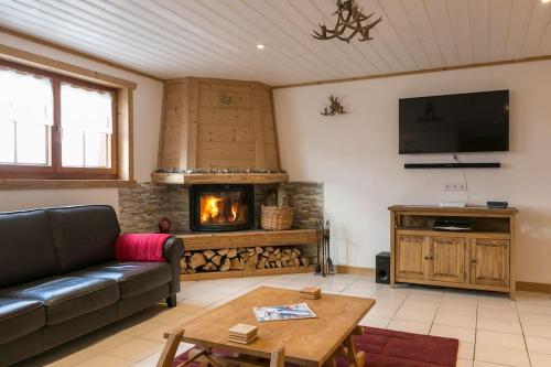 Chalet Credence Morzine Outdoor Hot Tub Sleeps 19