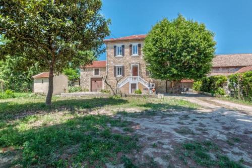 L'Ardeche en Provence avec jardin ombragé