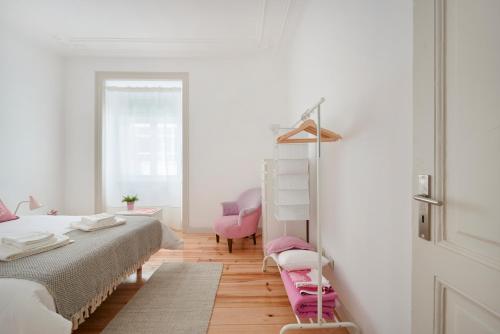 Sunny Apartment with balcony!