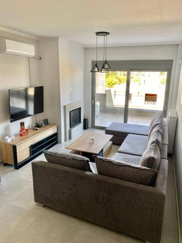 Eleusis Luxury Flat,car park in property