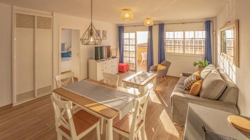 Holidays in the Sun, The Heights, Playa Los Cristianos