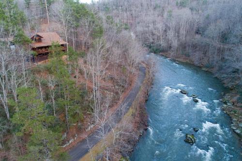 Roger's River Retreat – Photos 2