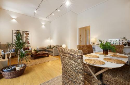 Chloe Boutique Apartments Plaka