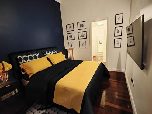 Designed Apartment 2 Bedrooms, 2 Baths in Milan Center - WiFi, AC, steps from Subway M1 and M2, Central Station and Airport connected with Self Check In photo 16