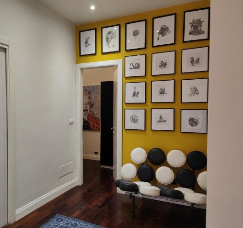 Designed Apartment 2 Bedrooms, 2 Baths in Milan Center - WiFi, AC, steps from Subway M1 and M2, Central Station and Airport connected with Self Check In photo 15