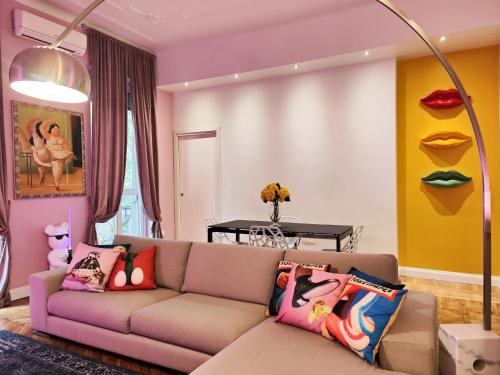 Designed Apartment 2 Bedrooms, 2 Baths in Milan Center - WiFi, AC, steps from Subway M1 and M2, Central Station and Airport connected with Self Check In photo 14