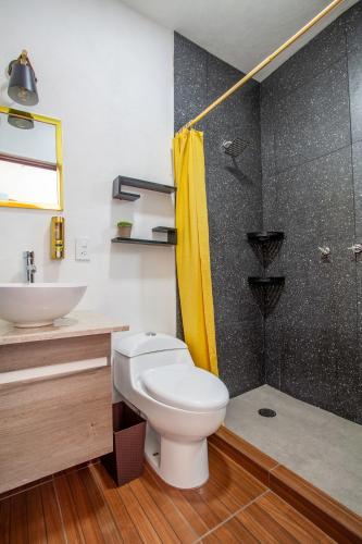 Koupelna v ubytování Casa con alberca privada y jardin