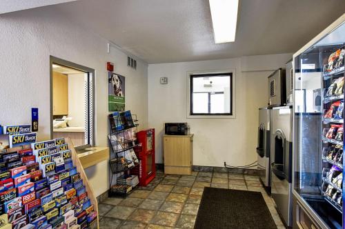Фотография из галереи Motel 6-South Lake Tahoe, CA в городе Саут-Лейк-Тахо