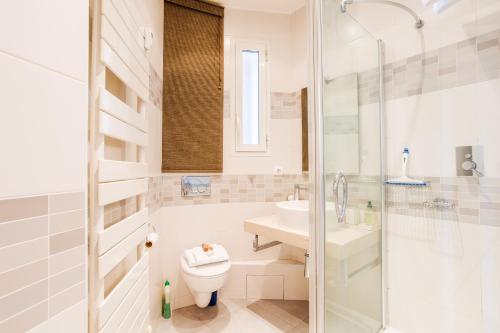 COSY GARNIER AP4281 by Riviera Holiday Homes