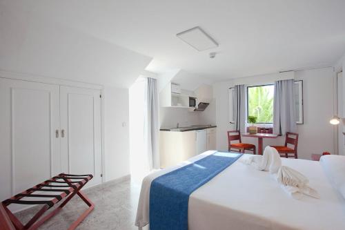 Foto Apartamentos Cala Murada Tennis 4