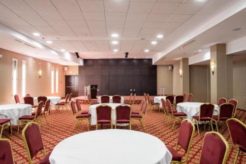 El área de trabajo o centro de convenciones de Khayam Garden Beach Resort & Spa