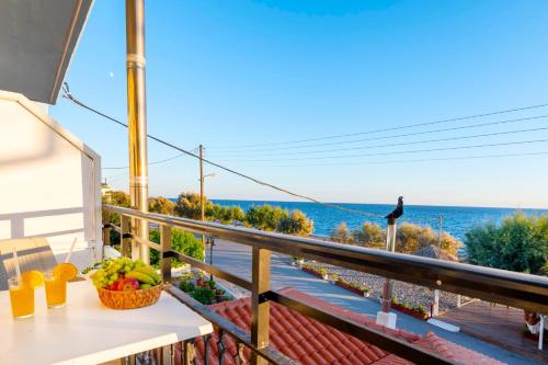 Soso's Apartments -Vacations Next to the Beach