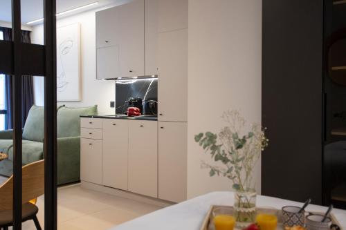 Neobeds - Stylish modern 1BR Apt Near Old Town & Steps from Turia Park photo 43