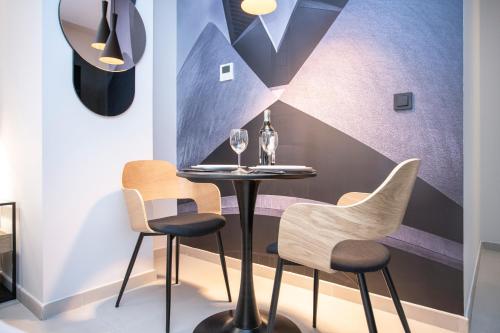 Neobeds - Stylish modern 1BR Apt Near Old Town & Steps from Turia Park photo 60