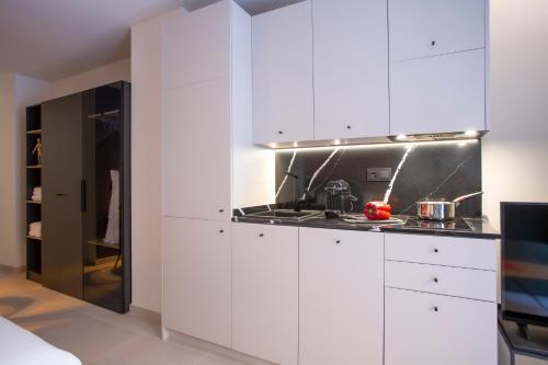 Neobeds - Stylish modern 1BR Apt Near Old Town & Steps from Turia Park photo 66