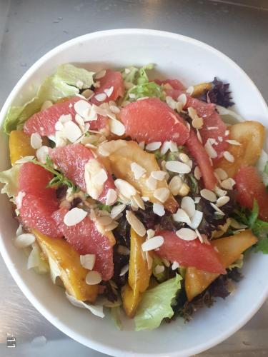 Jídlo v rezortu nebo okolí