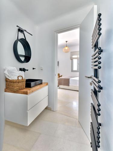 Ένα ή περισσότερα κρεβάτια σε δωμάτιο στο Costa Pounda Villas with private pools