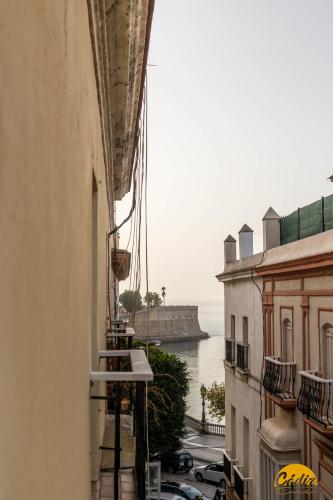 Balcones del Atlantico - FREE PARKING by Cadiz Time