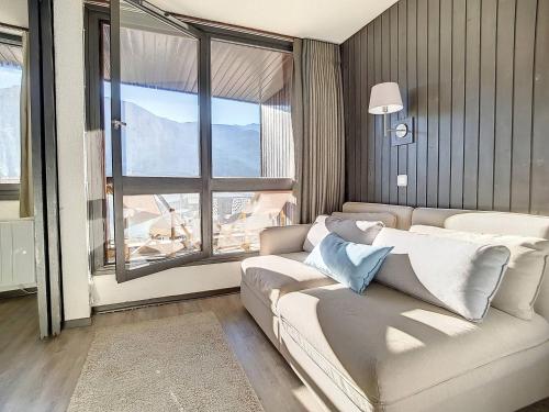 Appartement rénové 2 pièces, balcon, proche pistes - FR-1-344-927