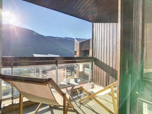 Appartement rénové 2 pièces, balcon, proche pistes - FR-1-344-927