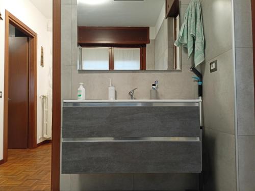 Ένα μπάνιο στο Casa Manzoni