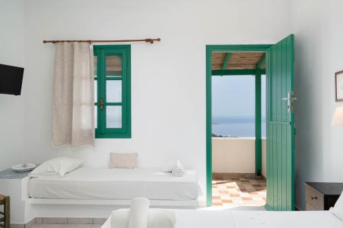 Fotografie z fotogalerie ubytování TA PLAGIA accommodation v destinaci Anafi