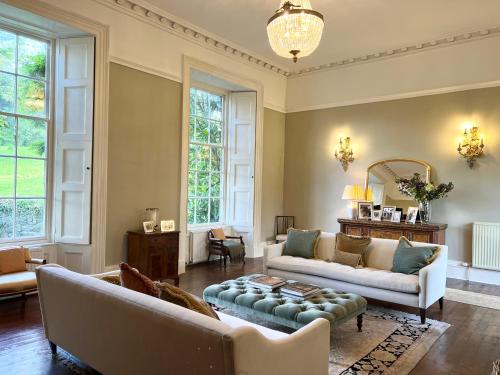 Ty Fry Manor – Photos 4