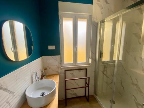 Een badkamer bij Canarios Apartments Cardal - I
