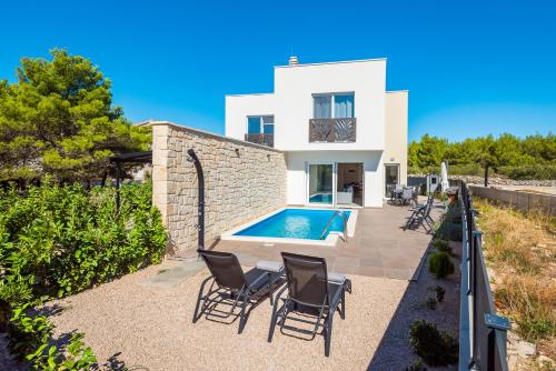 Katrya luxury villa