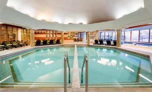 Bazén v ubytování Hunguest Hotel Pelion nebo v jeho okolí