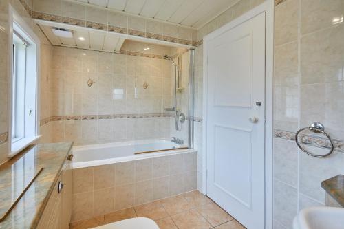 Host & Stay - White Lodge – Photos 4
