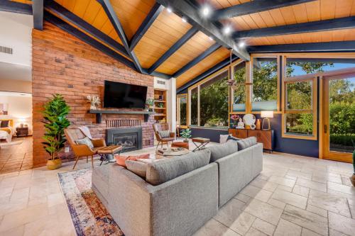 The Sedona Sage – Photos 2