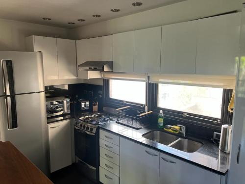 Una cocina o kitchenette en Luxury Apartment Palermo Hollywood